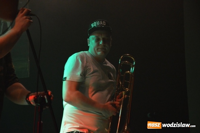 Zdjęcie w galerii na portalu naszwodzislaw.com: Tabu i Kamil Bednarek w Czyżowicach! Zagrali dla szesnastoletniego Tymka wiadomości z regionu