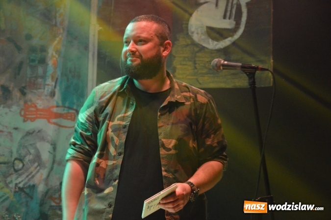 Zdjęcie w galerii na portalu naszwodzislaw.com: Tabu i Kamil Bednarek w Czyżowicach! Zagrali dla szesnastoletniego Tymka wiadomości z regionu