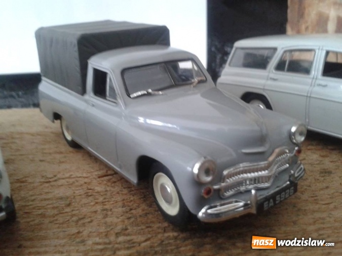 Zdjęcie w galerii na portalu naszwodzislaw.com: Samochody z okresu PRL-u. Galeria Art Wladislavia z nową wystawą  wiadomości z regionu
