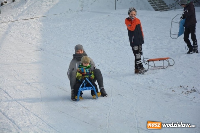 Zdjęcie w galerii na portalu naszwodzislaw.com: Zawody saneczkarskie w Rodzinnym Parku Rozrywki. FOTO  wiadomości z regionu