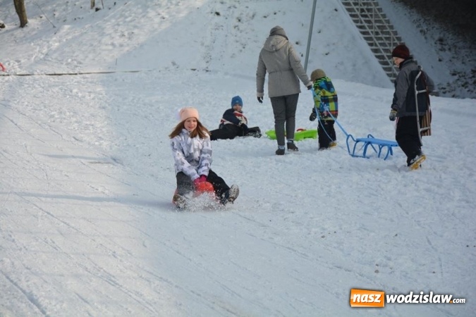 Zdjęcie w galerii na portalu naszwodzislaw.com: Zawody saneczkarskie w Rodzinnym Parku Rozrywki. FOTO  wiadomości z regionu