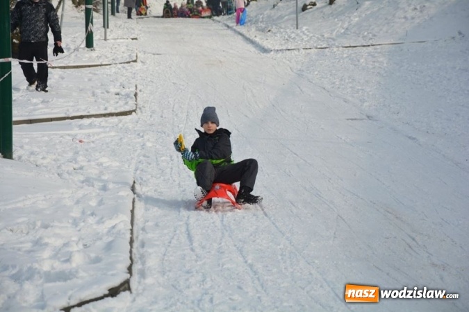 Zdjęcie w galerii na portalu naszwodzislaw.com: Zawody saneczkarskie w Rodzinnym Parku Rozrywki. FOTO  wiadomości z regionu