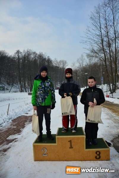 Zdjęcie w galerii na portalu naszwodzislaw.com: Zawody saneczkarskie w Rodzinnym Parku Rozrywki. FOTO  wiadomości z regionu