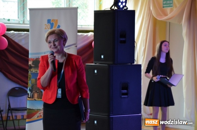 Zdjęcie w galerii na portalu naszwodzislaw.com: W Ekonomiku zagrali i zatańczyli dla małej Kornelki wiadomości z regionu