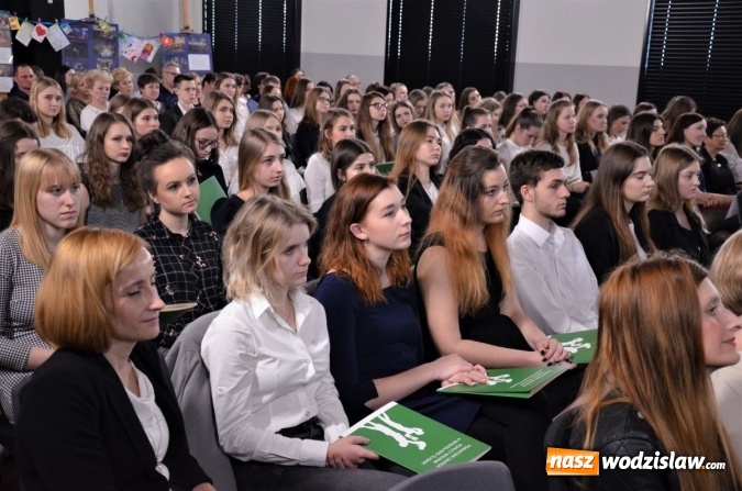 Zdjęcie w galerii na portalu naszwodzislaw.com: Wolontariat uczniowski działa już 10 lat!  wiadomości z regionu