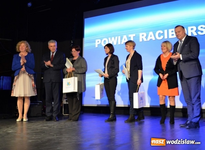 Zdjęcie w galerii na portalu naszwodzislaw.com: Awanse nauczycieli z terenu powiatu wiadomości z regionu