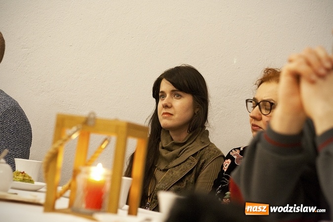 Zdjęcie w galerii na portalu naszwodzislaw.com: Średniowieczny klimat w Muzeum. Nieśli pomoc Wiktorii  wiadomości z regionu