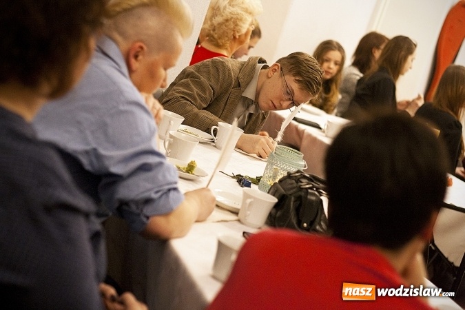 Zdjęcie w galerii na portalu naszwodzislaw.com: Średniowieczny klimat w Muzeum. Nieśli pomoc Wiktorii  wiadomości z regionu