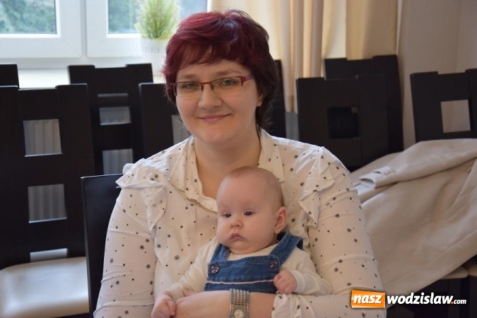 Zdjęcie w galerii na portalu naszwodzislaw.com: Sówki rozdane! Spotkanie z najmłodszymi mieszkańcami Gminy Mszana wiadomości z regionu