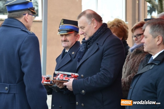 Zdjęcie w galerii na portalu naszwodzislaw.com: Nowy wóz specjalistyczny już w służbie strażaków wiadomości z regionu