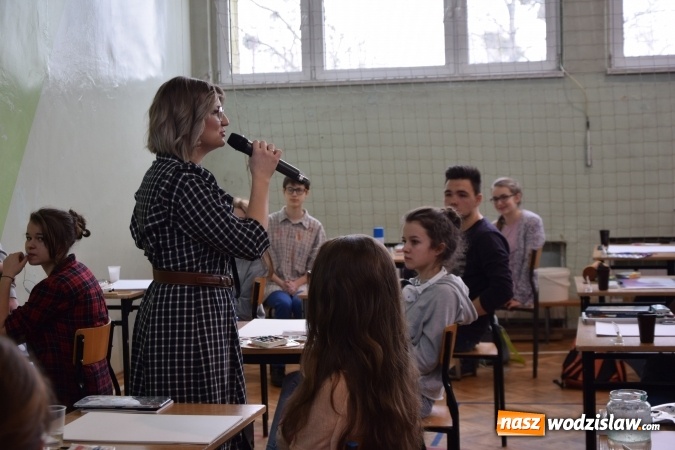 Zdjęcie w galerii na portalu naszwodzislaw.com: W Plastyku odbyli spacer po wyobraźni  wiadomości z regionu