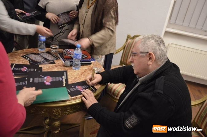 Zdjęcie w galerii na portalu naszwodzislaw.com: Po śląsku, po mistrzowsku, czyli Ślonsko godka na wesoło w Muzeum wiadomości z regionu