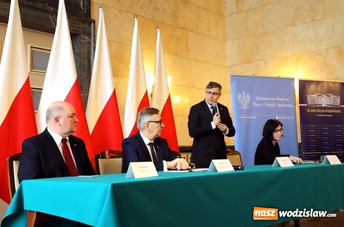 Zdjęcie w galerii na portalu naszwodzislaw.com: Ponad 32 mln zł trafi do województwa śląskiego w ramach programu Maluch+ 2018 wiadomości z regionu