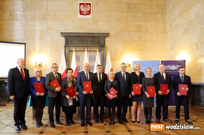 Zdjęcie w galerii na portalu naszwodzislaw.com: Ponad 32 mln zł trafi do województwa śląskiego w ramach programu Maluch+ 2018 wiadomości z regionu
