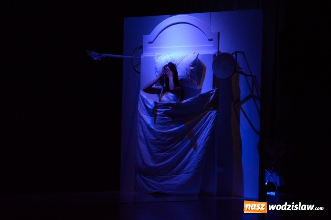 Zdjęcie w galerii na portalu naszwodzislaw.com: Historia Fridy Kahlo przeniesiona na deski rydułtowskiego teatru wiadomości z regionu