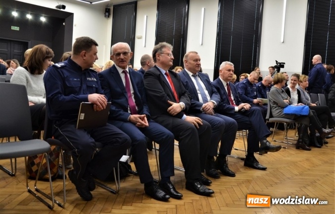 Zdjęcie w galerii na portalu naszwodzislaw.com: Czy w sieci, czy w realu – przemoc jest problemem wiadomości z regionu