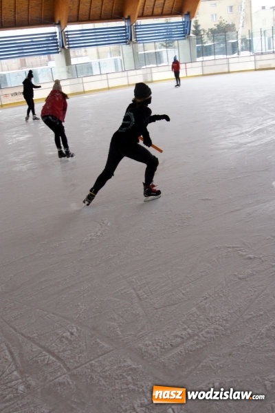 Zdjęcie w galerii na portalu naszwodzislaw.com: Poznaliśmy mistrzów łyżwiarstwa wiadomości z regionu