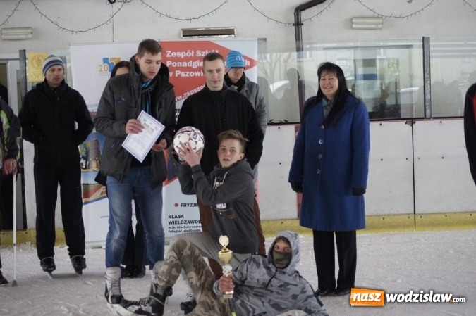 Zdjęcie w galerii na portalu naszwodzislaw.com: Poznaliśmy mistrzów łyżwiarstwa wiadomości z regionu