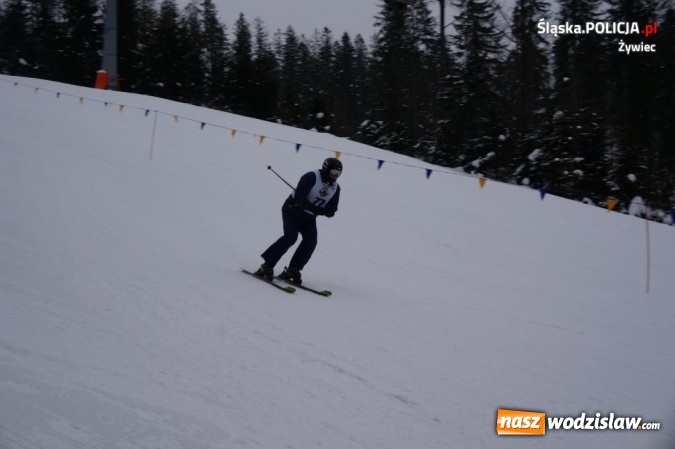 Zdjęcie w galerii na portalu naszwodzislaw.com: Szef wodzisławskich policjantów z drugim miejscem na mistrzostwach w narciarstwie alpejskim  wiadomości z regionu