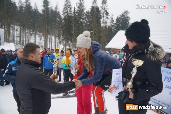 Zdjęcie w galerii na portalu naszwodzislaw.com: Szef wodzisławskich policjantów z drugim miejscem na mistrzostwach w narciarstwie alpejskim  wiadomości z regionu