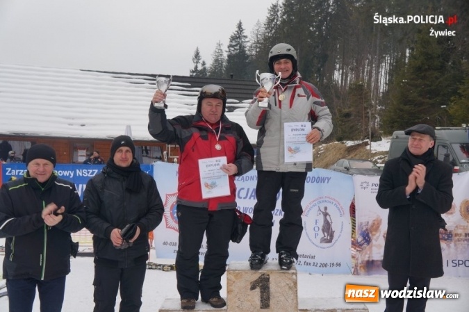 Zdjęcie w galerii na portalu naszwodzislaw.com: Szef wodzisławskich policjantów z drugim miejscem na mistrzostwach w narciarstwie alpejskim  wiadomości z regionu