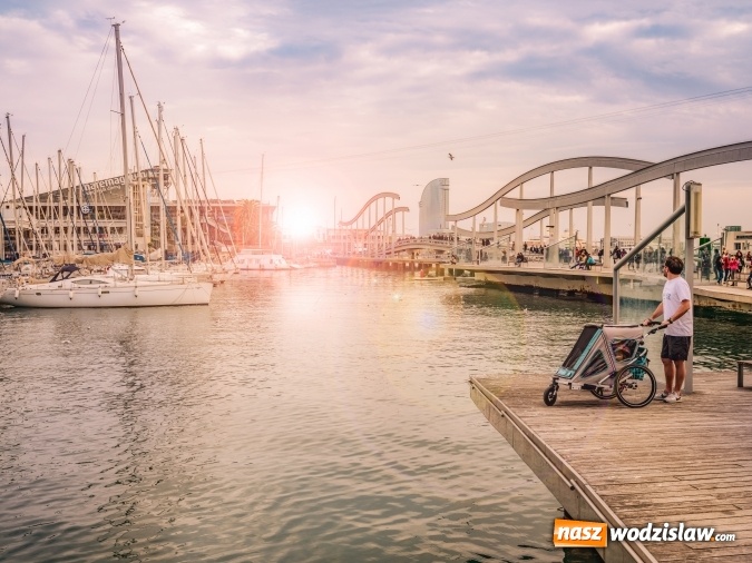 Zdjęcie w galerii na portalu naszwodzislaw.com: Bezpieczne przewożenie dziecka na rowerze? Postaw na przyczepkę od CampBox! wiadomości z regionu