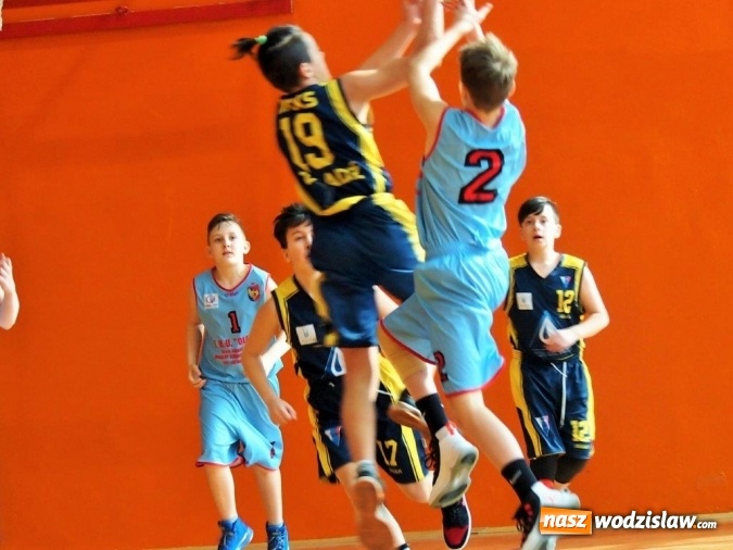 Zdjęcie w galerii na portalu naszwodzislaw.com: Wodzisławscy koszykarze wygrywają wszystkie mecze finałowego turnieju o Pucharu Śląska w Rybniku!  wiadomości z regionu