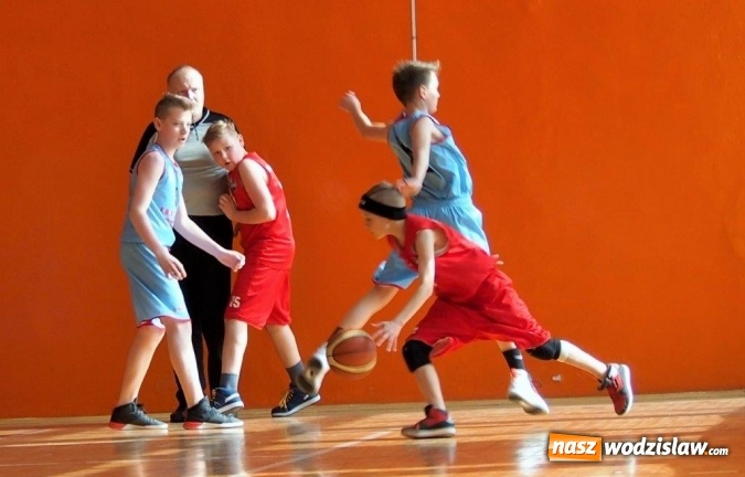 Zdjęcie w galerii na portalu naszwodzislaw.com: Wodzisławscy koszykarze wygrywają wszystkie mecze finałowego turnieju o Pucharu Śląska w Rybniku!  wiadomości z regionu