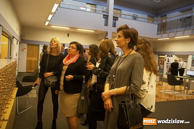 Zdjęcie w galerii na portalu naszwodzislaw.com: Mechan Art po raz trzeci. Uczniowie zaprezentowali swoją twórczość wiadomości z regionu