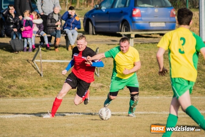 Zdjęcie w galerii na portalu naszwodzislaw.com: A klasa: Buków bez punktów w starciu z Brzeziem wiadomości z regionu