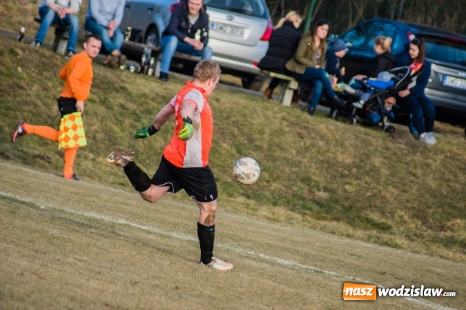 Zdjęcie w galerii na portalu naszwodzislaw.com: A klasa: Buków bez punktów w starciu z Brzeziem wiadomości z regionu