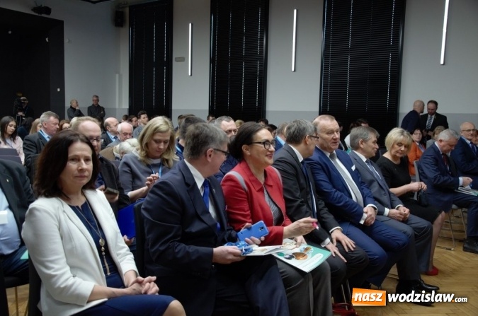 Zdjęcie w galerii na portalu naszwodzislaw.com: Gdy dobrzy ludzie milczą, zło rośnie w siłę... wiadomości z regionu