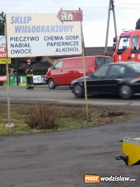 Zdjęcie w galerii na portalu naszwodzislaw.com: Wodzisław, Pszowska: Kolejne groźne zderzenie. Jedna osoba ranna  wiadomości z regionu