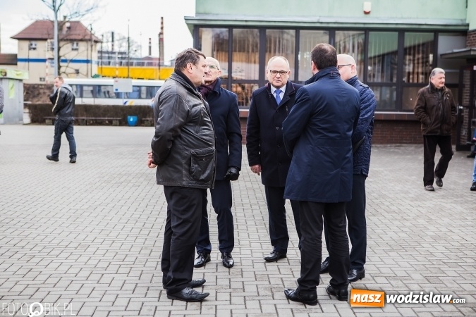 Zdjęcie w galerii na portalu naszwodzislaw.com: Raciborski PKS zaprezentował kolejny autobus zasilany gazem wiadomości z regionu