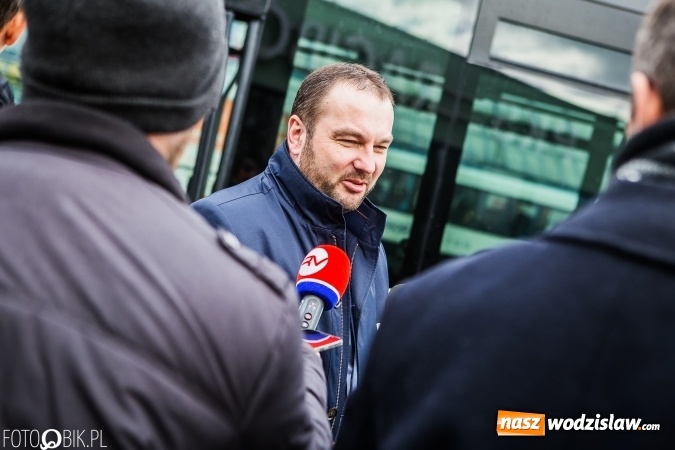 Zdjęcie w galerii na portalu naszwodzislaw.com: Raciborski PKS zaprezentował kolejny autobus zasilany gazem wiadomości z regionu