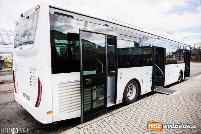 Zdjęcie w galerii na portalu naszwodzislaw.com: Raciborski PKS zaprezentował kolejny autobus zasilany gazem wiadomości z regionu