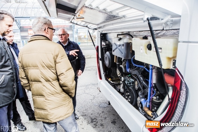 Zdjęcie w galerii na portalu naszwodzislaw.com: Raciborski PKS zaprezentował kolejny autobus zasilany gazem wiadomości z regionu