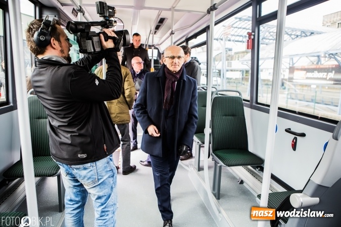 Zdjęcie w galerii na portalu naszwodzislaw.com: Raciborski PKS zaprezentował kolejny autobus zasilany gazem wiadomości z regionu