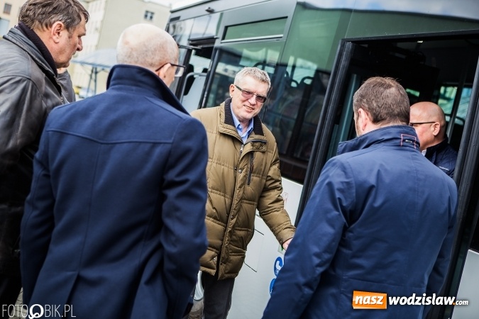Zdjęcie w galerii na portalu naszwodzislaw.com: Raciborski PKS zaprezentował kolejny autobus zasilany gazem wiadomości z regionu