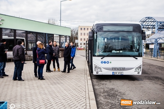 Zdjęcie w galerii na portalu naszwodzislaw.com: Raciborski PKS zaprezentował kolejny autobus zasilany gazem wiadomości z regionu