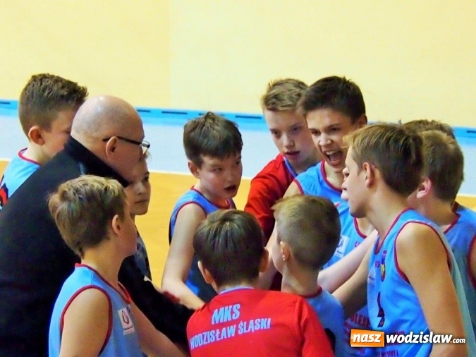 Zdjęcie w galerii na portalu naszwodzislaw.com: Cieszyński horror w wyjazdowym meczu koszykarzy MKS Wodzisław wiadomości z regionu