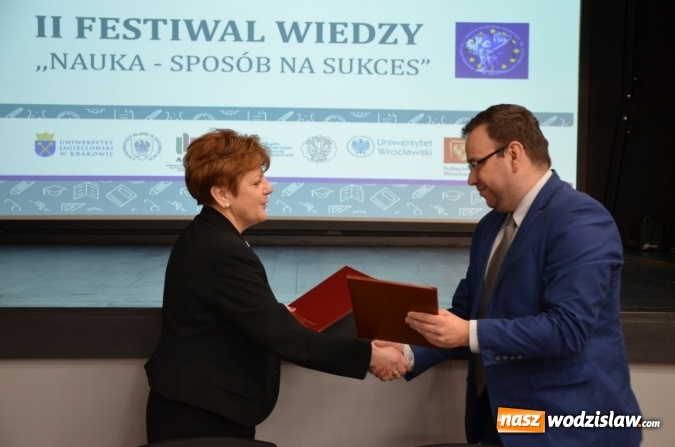 Zdjęcie w galerii na portalu naszwodzislaw.com: I LO nawiązuje współpracę z Politechniką Wrocławską  wiadomości z regionu