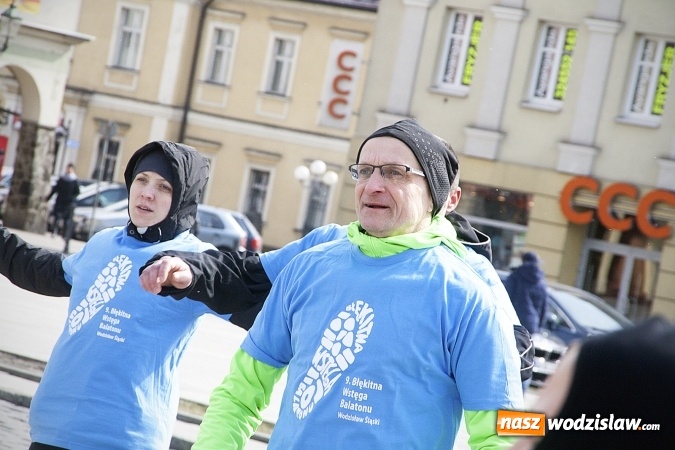 Zdjęcie w galerii na portalu naszwodzislaw.com: Z rynku na Balaton. Zorganizowano wspólny trening przez 9. Błękitną Wstęgą Balatonu  wiadomości z regionu