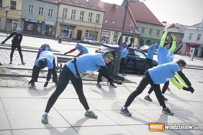 Zdjęcie w galerii na portalu naszwodzislaw.com: Z rynku na Balaton. Zorganizowano wspólny trening przez 9. Błękitną Wstęgą Balatonu  wiadomości z regionu