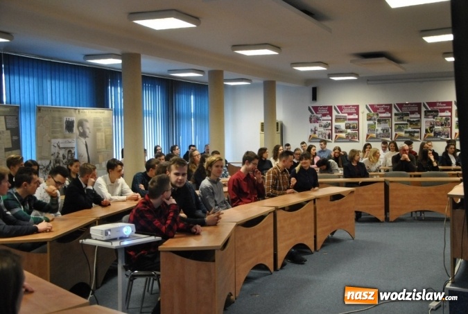 Zdjęcie w galerii na portalu naszwodzislaw.com: Zorganizowali prelekcję poświęconą postaci rotmistrza Witolda Pileckiego  wiadomości z regionu