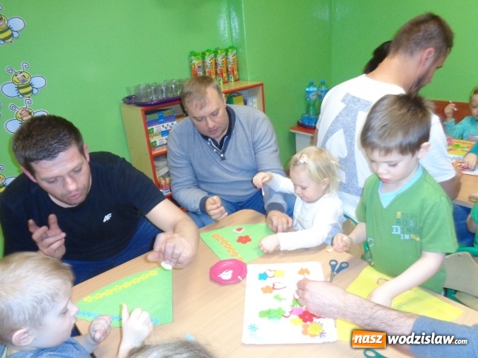 Zdjęcie w galerii na portalu naszwodzislaw.com: Stawiają na rozwijanie i umacnianie kontaktów rodziny z dziećmi wiadomości z regionu