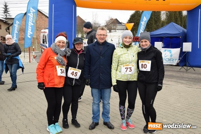 Zdjęcie w galerii na portalu naszwodzislaw.com: I Bieg o Święcelnik Wójta Gminy Mszana za nami  wiadomości z regionu