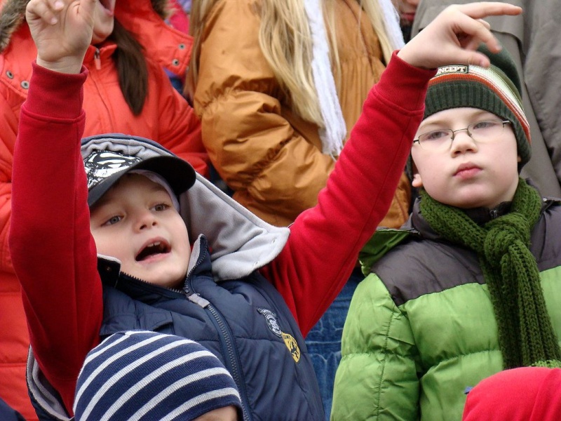 Zdjęcie w galerii na portalu naszwodzislaw.com: W Radlinie spłonął marzannowy stos wiadomości z regionu