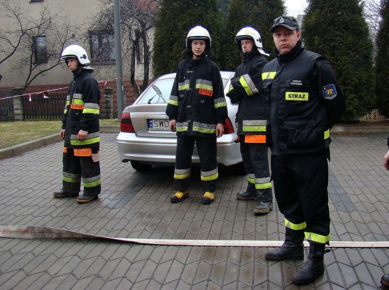 Zdjęcie w galerii na portalu naszwodzislaw.com: W Radlinie spłonął marzannowy stos wiadomości z regionu