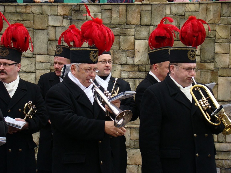 Zdjęcie w galerii na portalu naszwodzislaw.com: W Radlinie spłonął marzannowy stos wiadomości z regionu